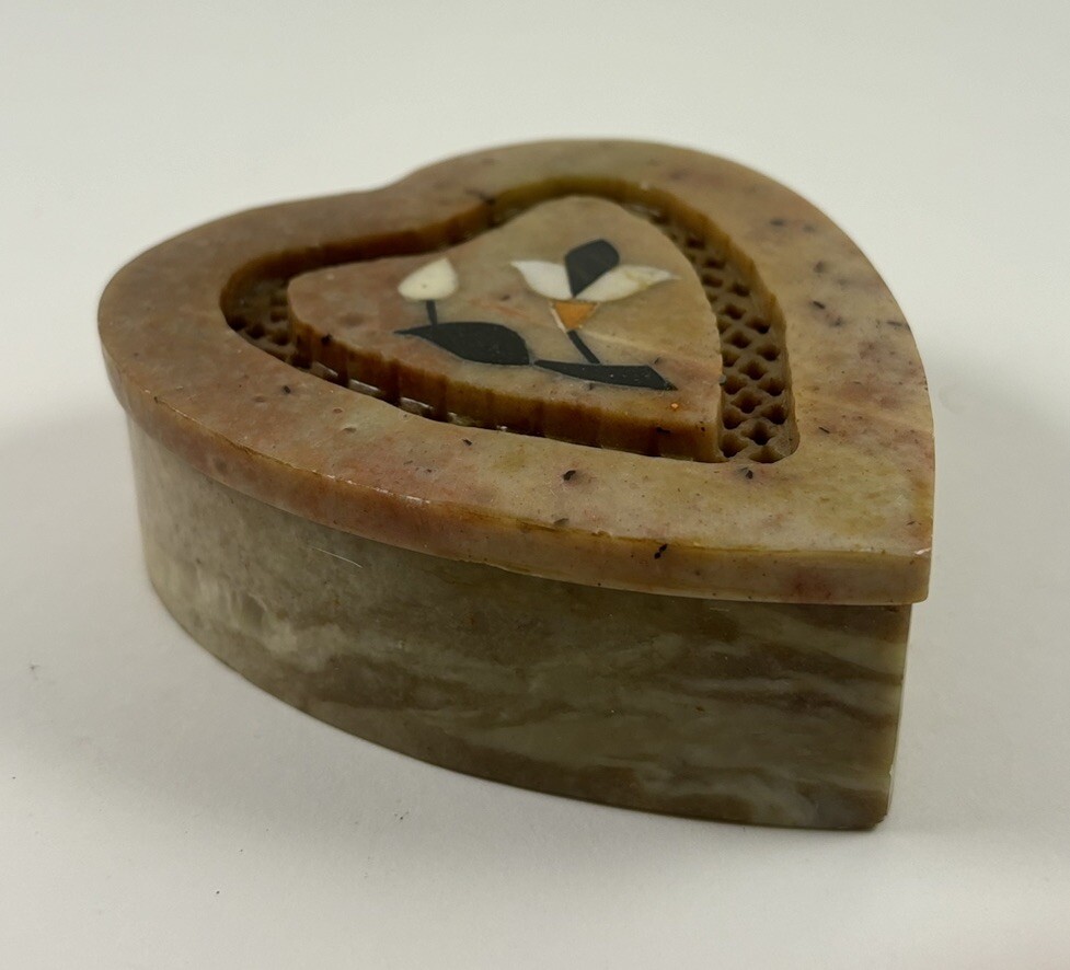 Vintage SoapStone Carved Trinket Dish With Mother Of Pearl Inlay