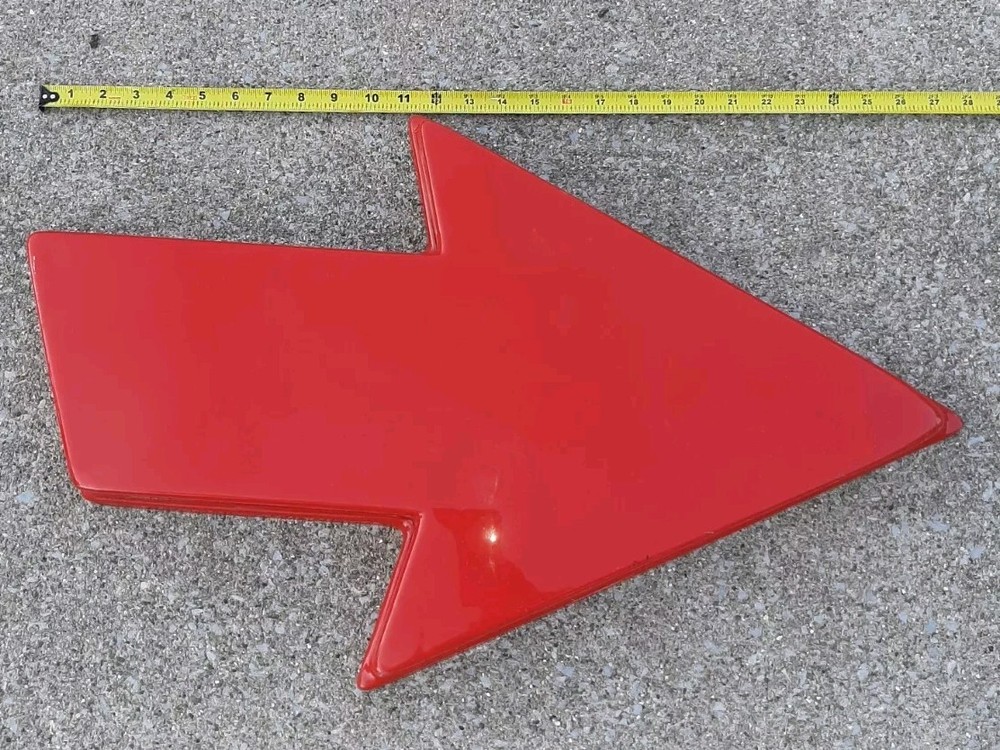 VINTAGE SUNOCO GAS STATION SIGN ORIGINAL RED ARROW POINT 1 PIECE  MONTICELLO IN.