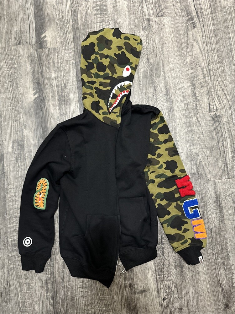 A Bathing Ape Mens Camo Hoodie Size Large
