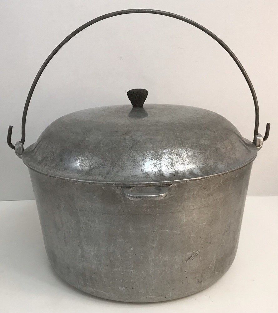 Vintage Majestic Cookware Aluminum Dutch Oven Pot 8 Qt w/ Lid & Bail Handle USA
