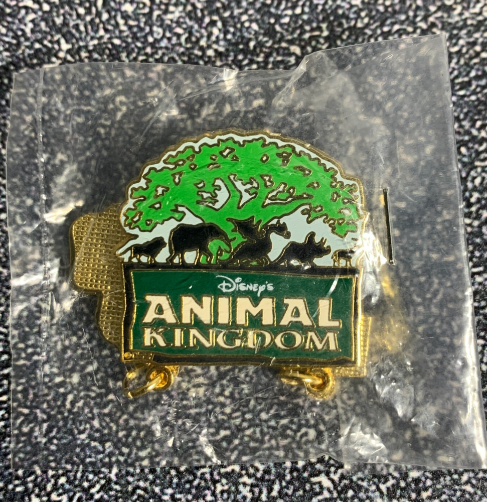 Disney Animal Kingdom 50th Anniversary Gold Cast Pin Limited Edition 2500