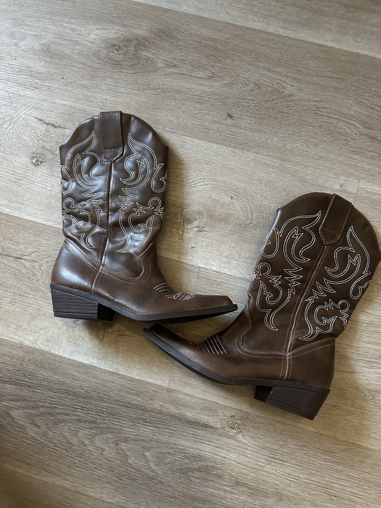 Women's Western Cowgirl Boots for Country Style