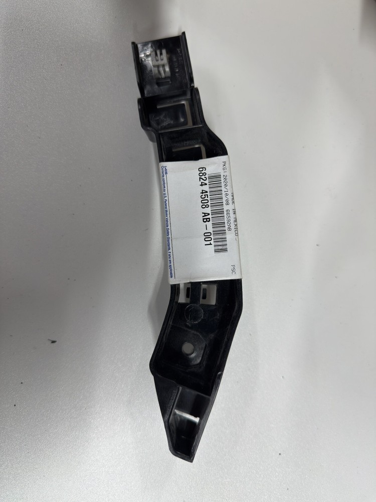 2017-2020 JEEP COMPASS FRONT BUMPER GRILLE SIDE RETAINER RIGHT MOPAR 68244508AB