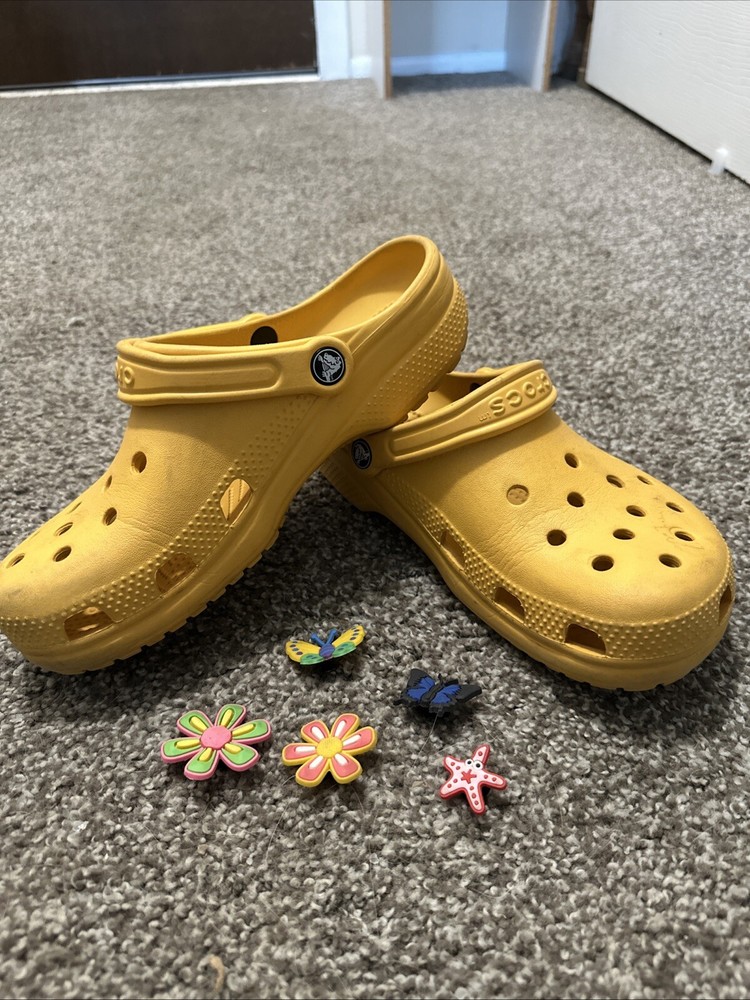 Unisex-Adult Crocs | Classic Clogs | Women’s 8 |Men’s 6