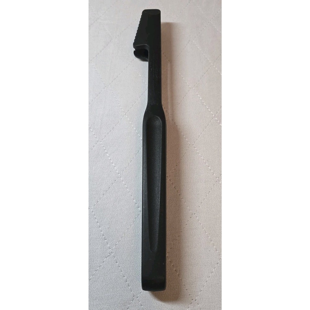 Pampered Chef Serrated Heat-Resistant Black Plastic Kitchen Tongs