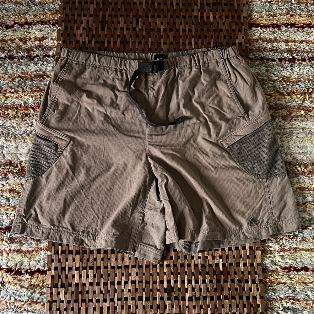 Vintage Nike ACG Khaki Cargo Shorts Men's Size Large L VTG