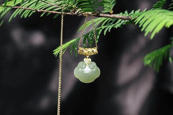 Green Jade Ruyi Pendant 925 Silver Chalcedony Natural Jewelry Amulets Necklace