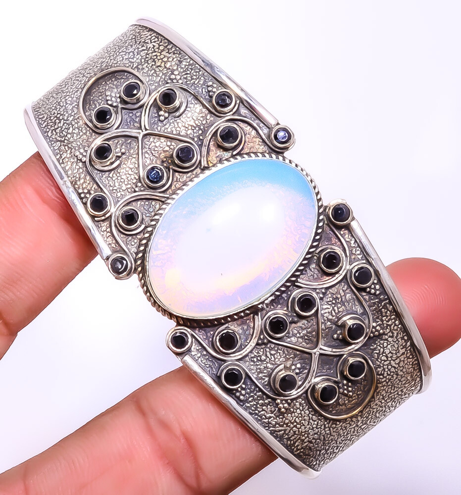 Milky Opal & Black Onyx 925 Sterling Silver Cuff Adst. T981 A34