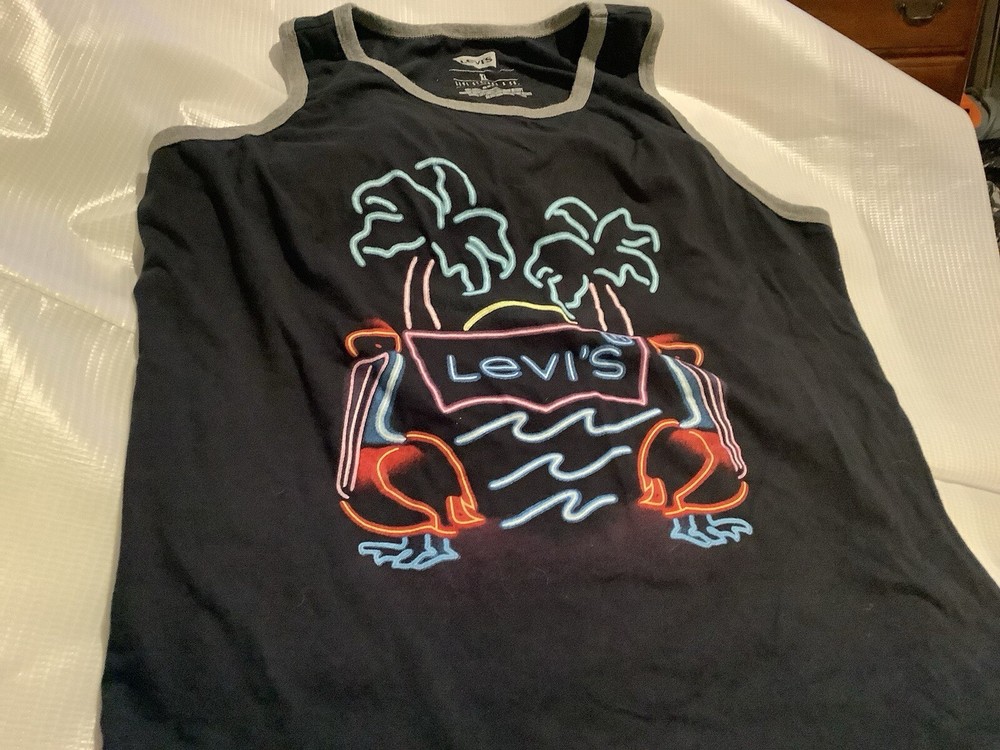 Tank Top Men’s Levi’s Black With Flamingos Palm Trees Sz Xl