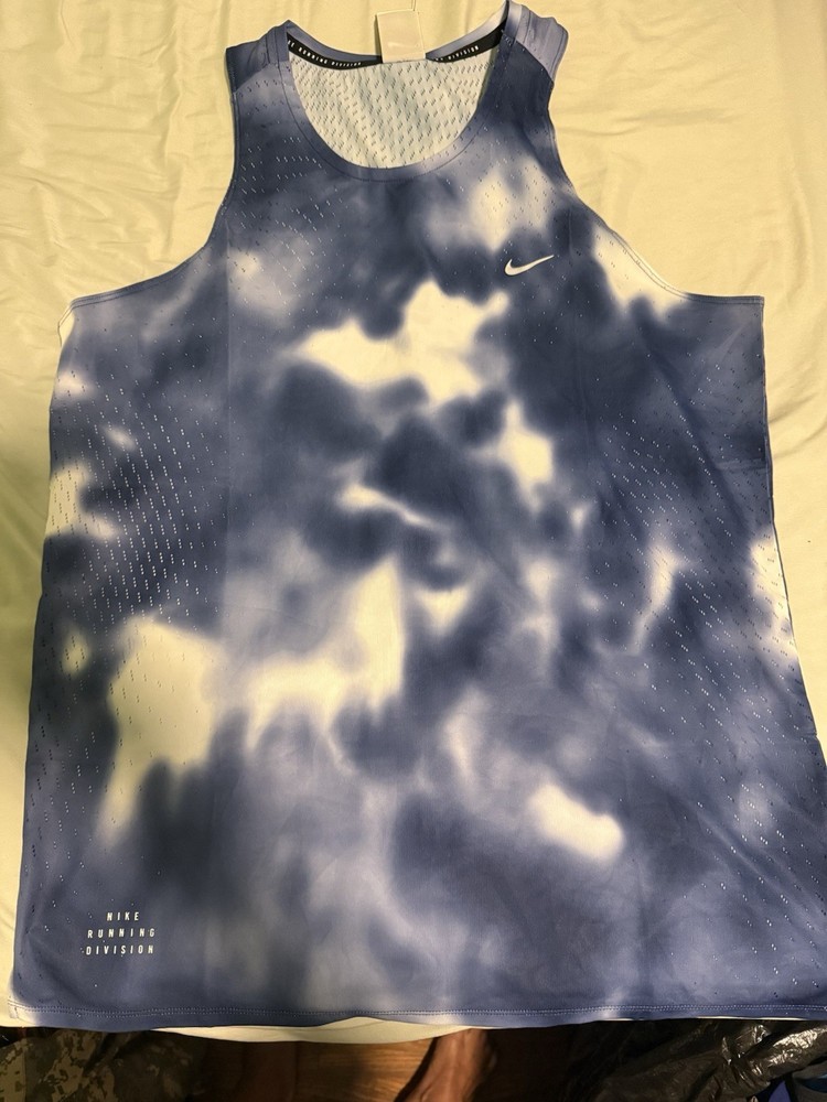 Nike Running Division Breathe Men's Dri-FIT ADV Running Tank Top Size M HJ4146