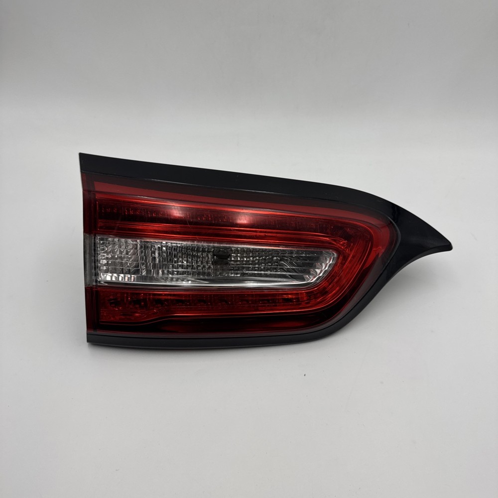 2014 - 2018 JEEP CHEROKEE INNER TAIL LIGHT LEFT LH DRIVER SIDE 68330345AA