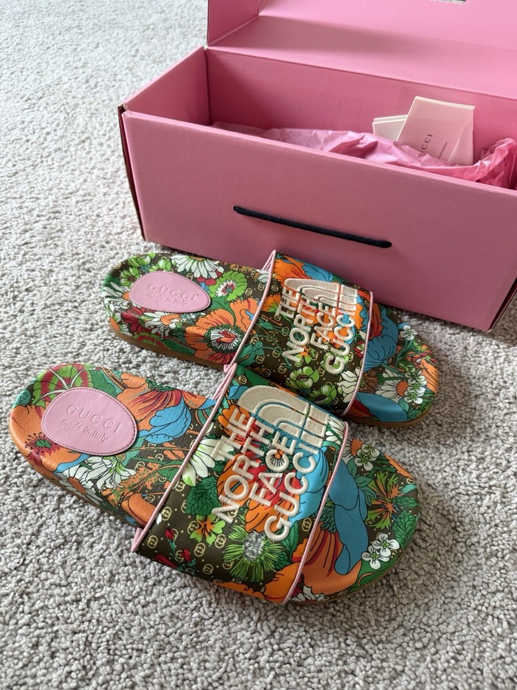 The Northface x Gucci Slides Men’s Size IT 8/US  8.5
