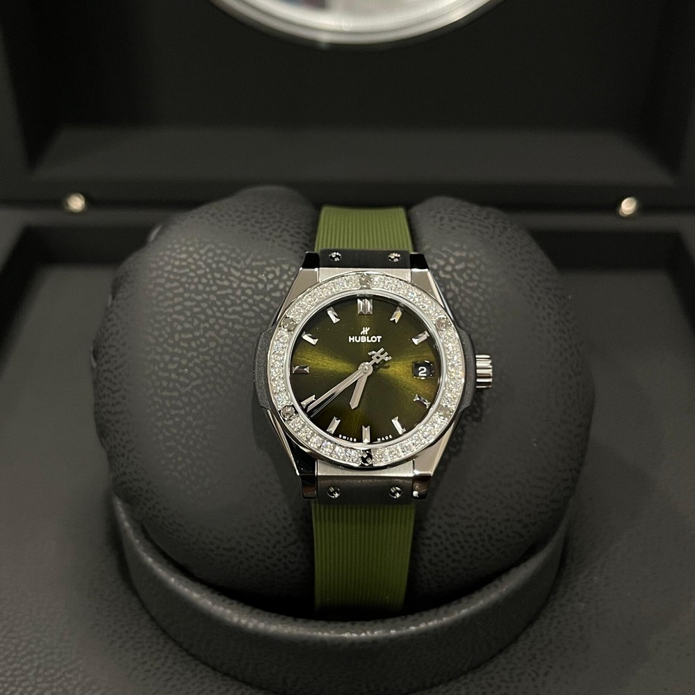 Hublot Classic Fusion Titanium Green Diamond BZL Rubber 29mm Watch 591NX8970RX1204