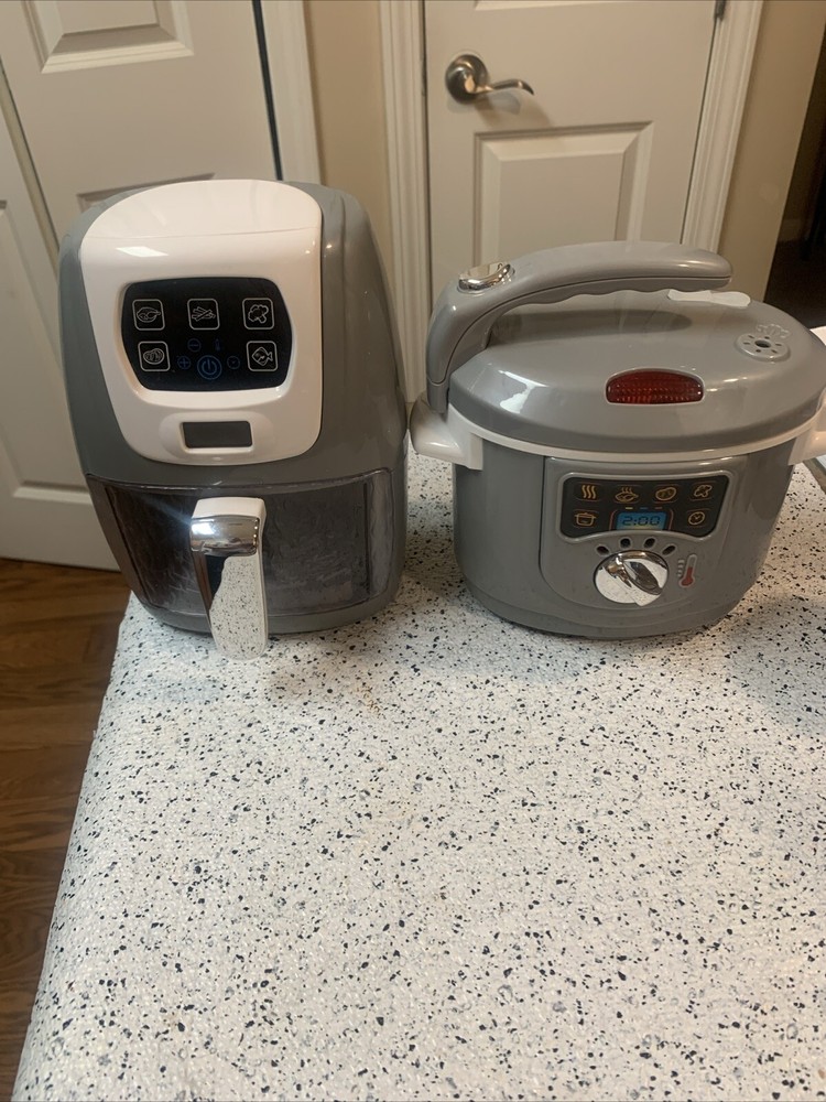 MEMBERS MARK SMART KITCHEN APPLIANCES PRESSURE COOKER, AIRFRYER TOYS.
