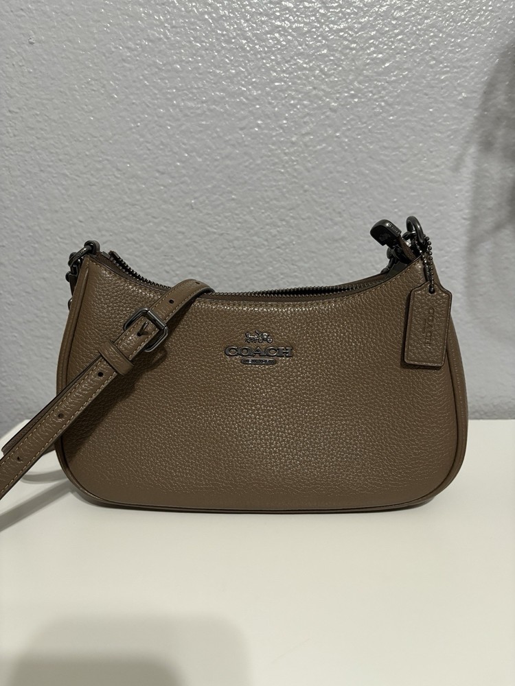COACH Teri Hobo Bag in Signature Canvas Light Saddle Handbag New with Tags