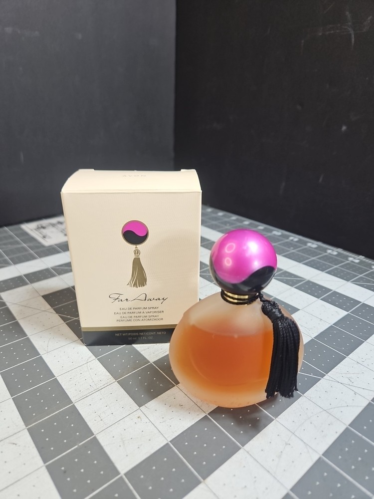Avon Far Away 1.7oz Womens Eau de Parfum Spray Vintage Boxed Fragrance