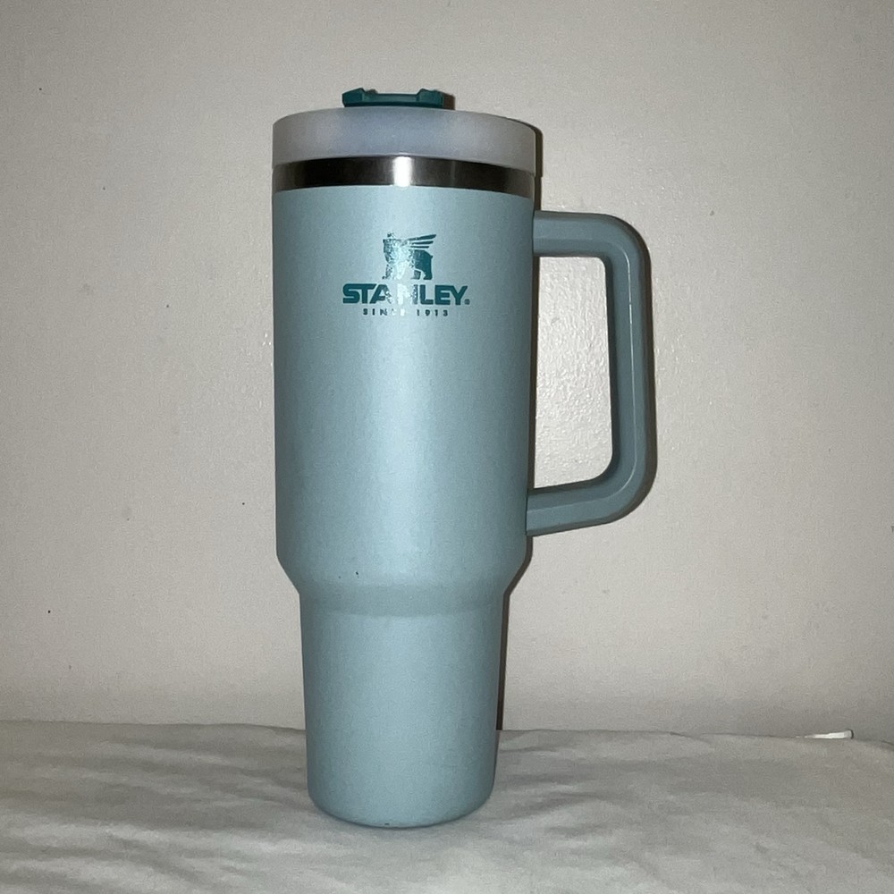 Stanley 40 oz Tumbler Quencher H2.0 Eucalyptus