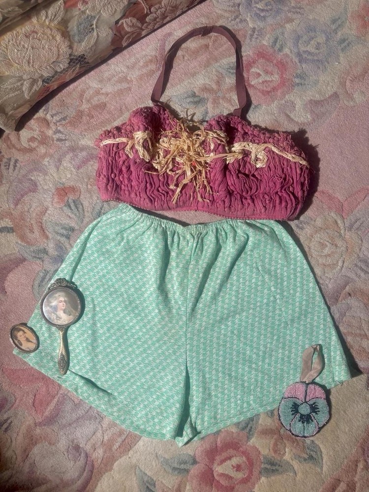 60s/70s Green Houndstooth Shorts with Elastic Waist, Size S-L, W 20”-34”