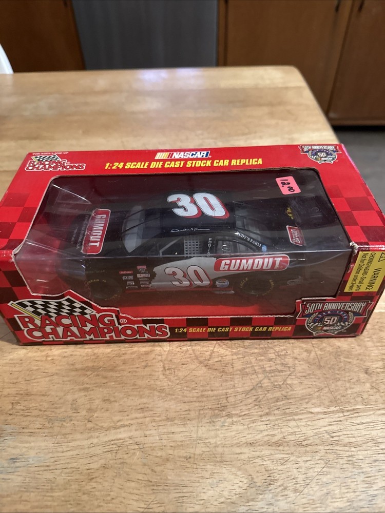 1/24 Scale Racing Champions Derrike Cope #30 Gumout Pontiac Diecast Car