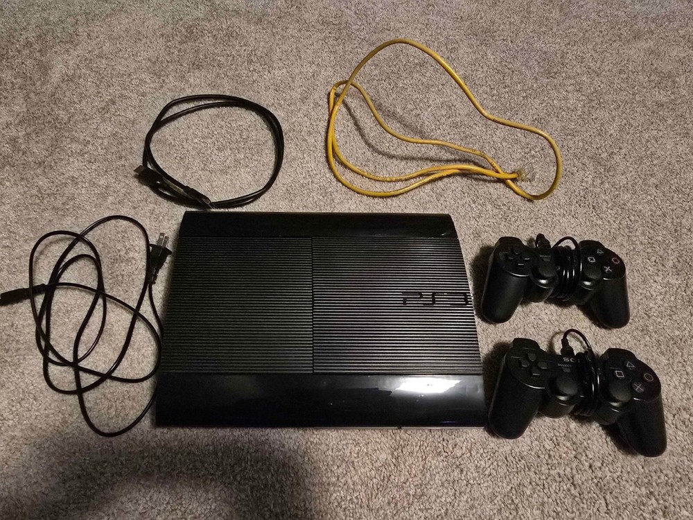 Used PlayStation 3 Super Slim + 500GB + US Seller + 2 Controllers