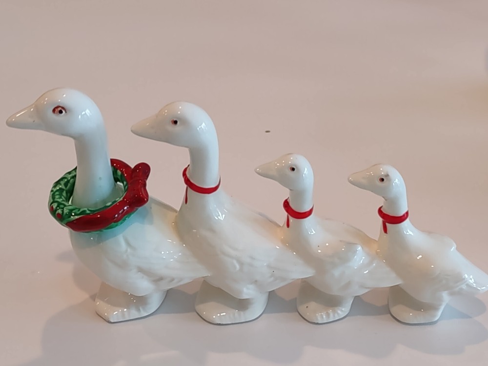 Row Of Christmas Geese