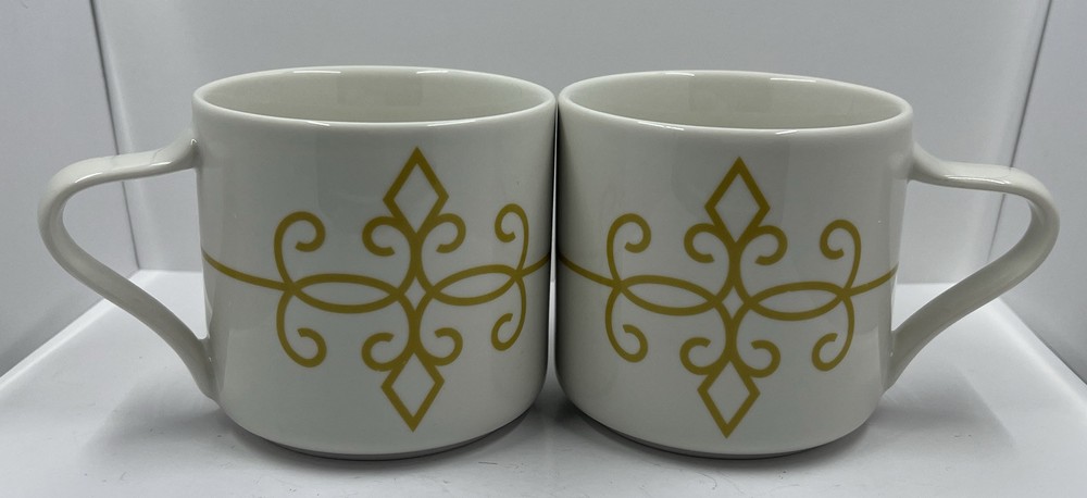 Starbucks 2015 White 12 oz Coffee Mug with Gold Scroll Diamond Design  