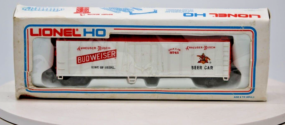 Lionel 5-8741 Budweiser Beer Reefer Box Car Plug Door O Gauge  