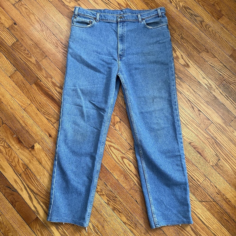 Levis 540 Men’s Size 44x33 Vintage Y2K Relaxed Fit Jeans