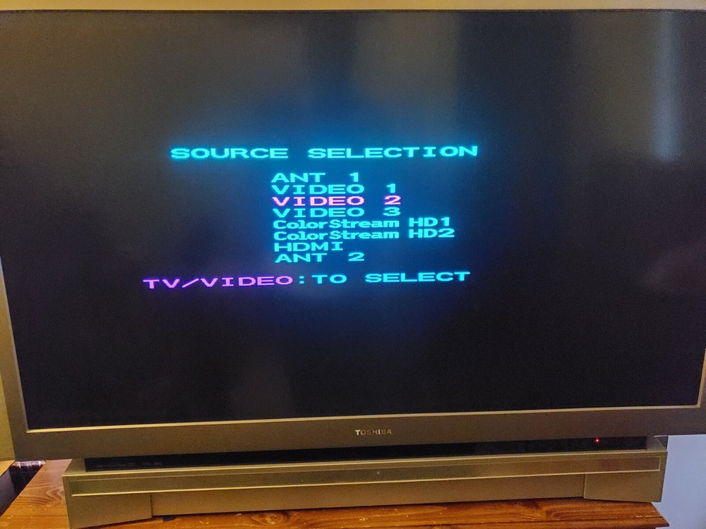 CLEARANCE SALE!! 4 TVS, 2 MONITORS AND 1 SONY SINGLE DVD PLAYER .-image