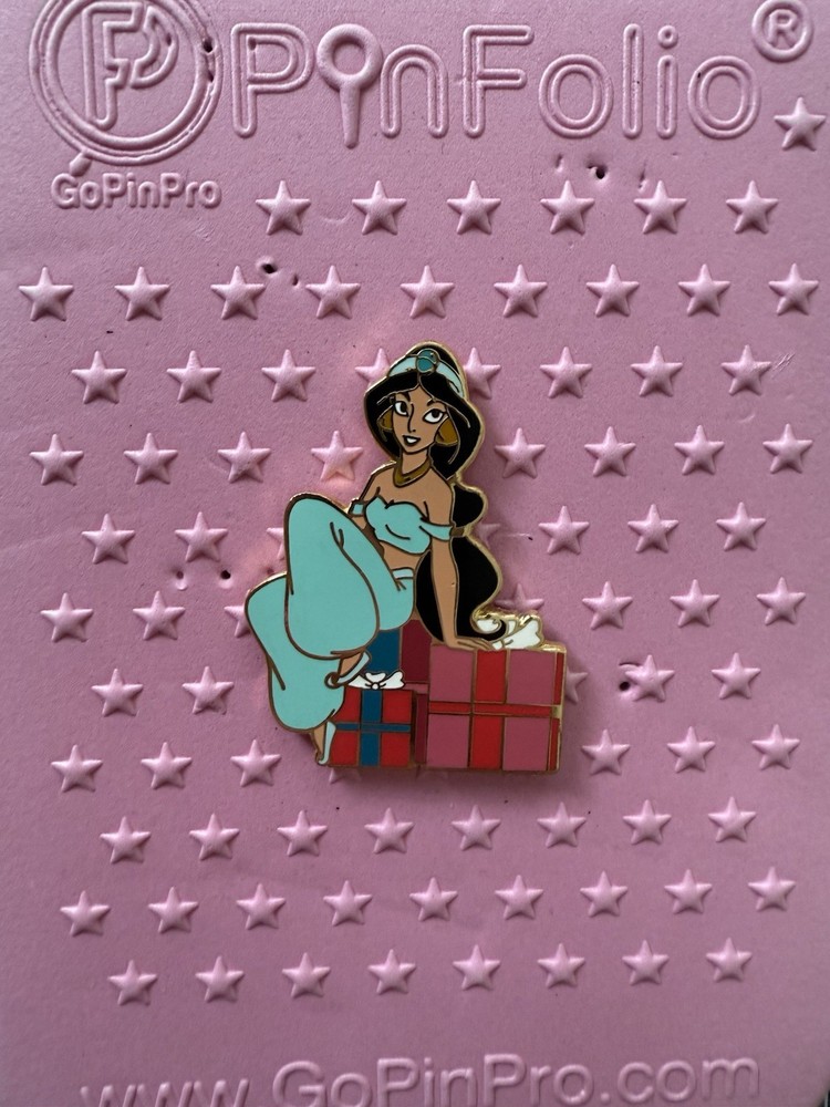 DISNEY WDW MICKEY THROWS A PARTY TOONTOWN OF PIN TRADING JASMINE PIN LE 1000