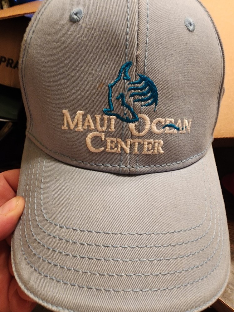 Vintage 2000's Maui Ocean Center Hat