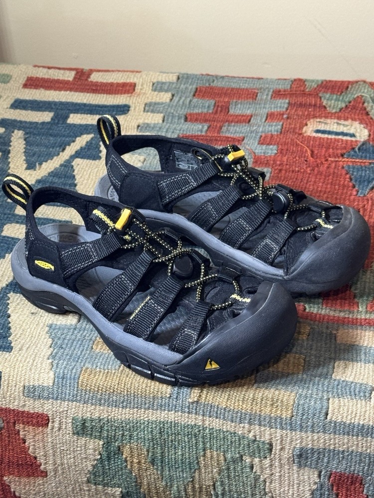 KEEN Newport H2 Sandals Women’s Size 8 Black Yellow Water Trail Hiking Shoes