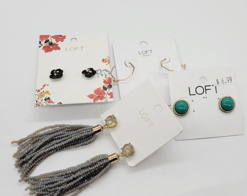 Ann Taylor LOFT pierced earring Lot 4 pair