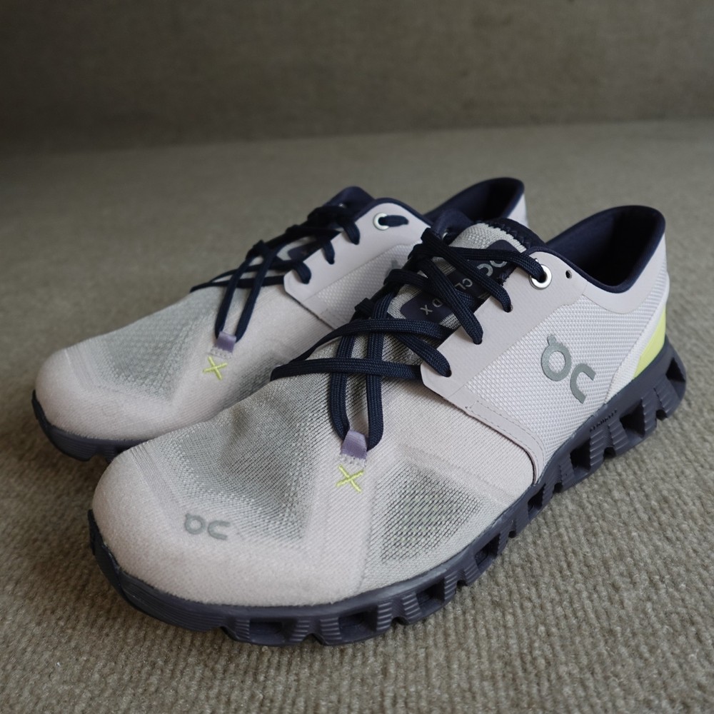 On Cloud Womens Sneakers 10 Gray Cloud X