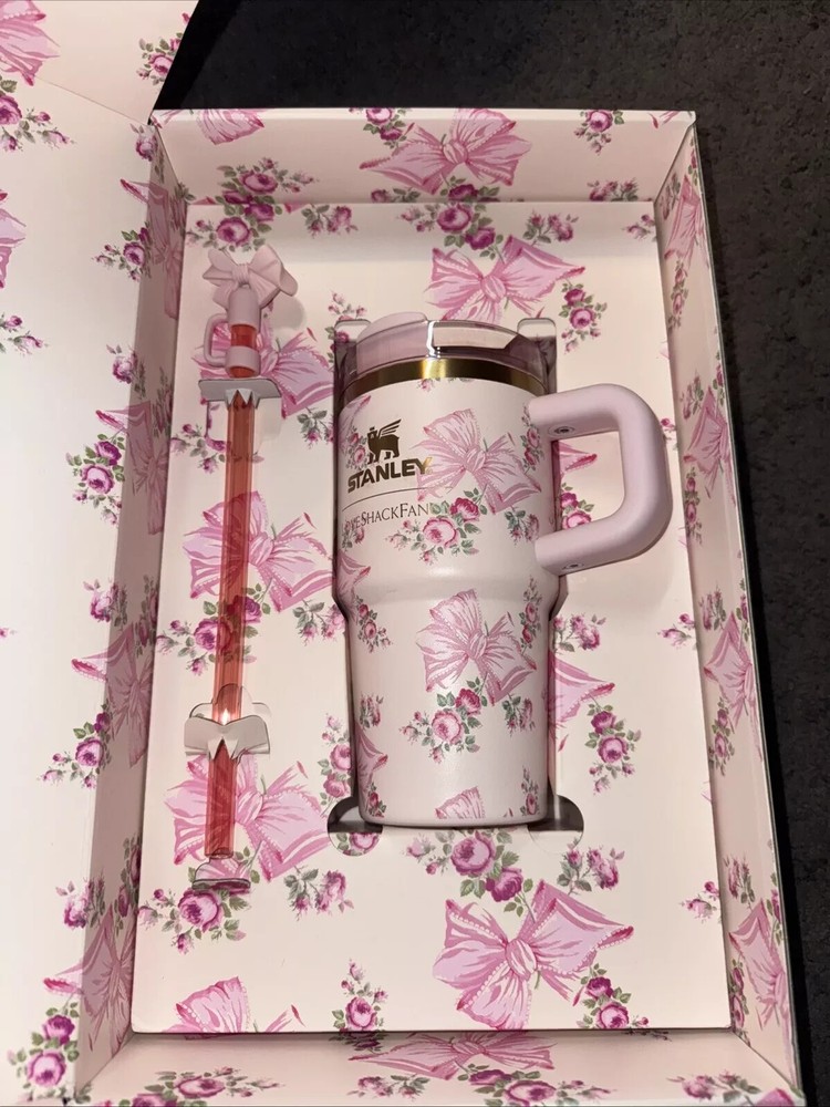 Stanley x LoveShackFancy Quencher PINK 20oz Rosa Beaux