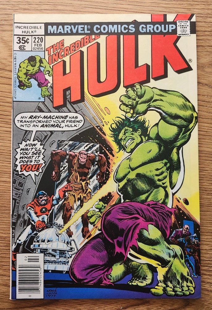 Incredible Hulk #220 NM 9.4 