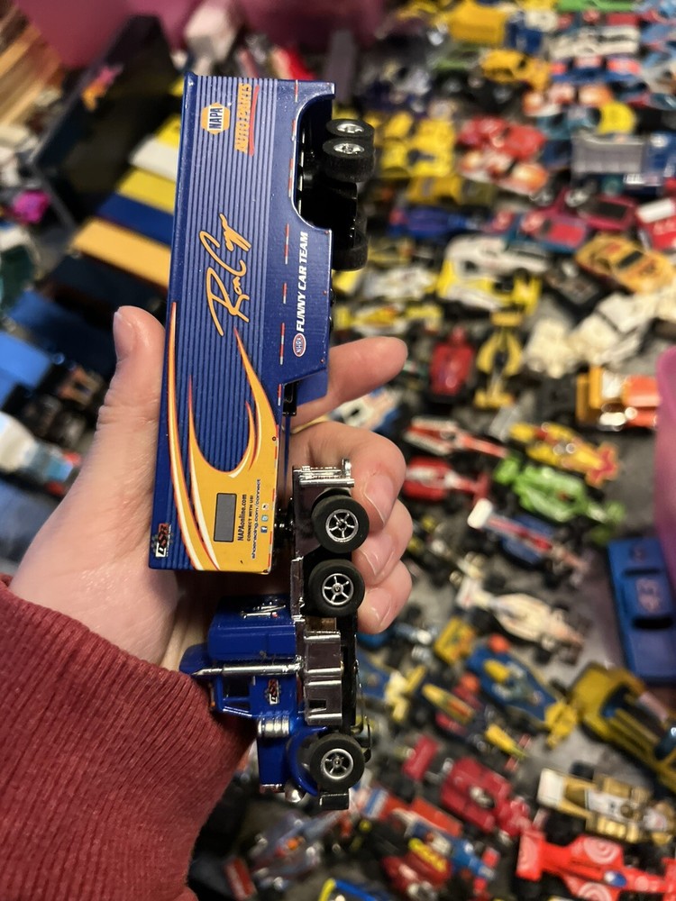 AW Racing Rigs Ron Capps Team  Trailer