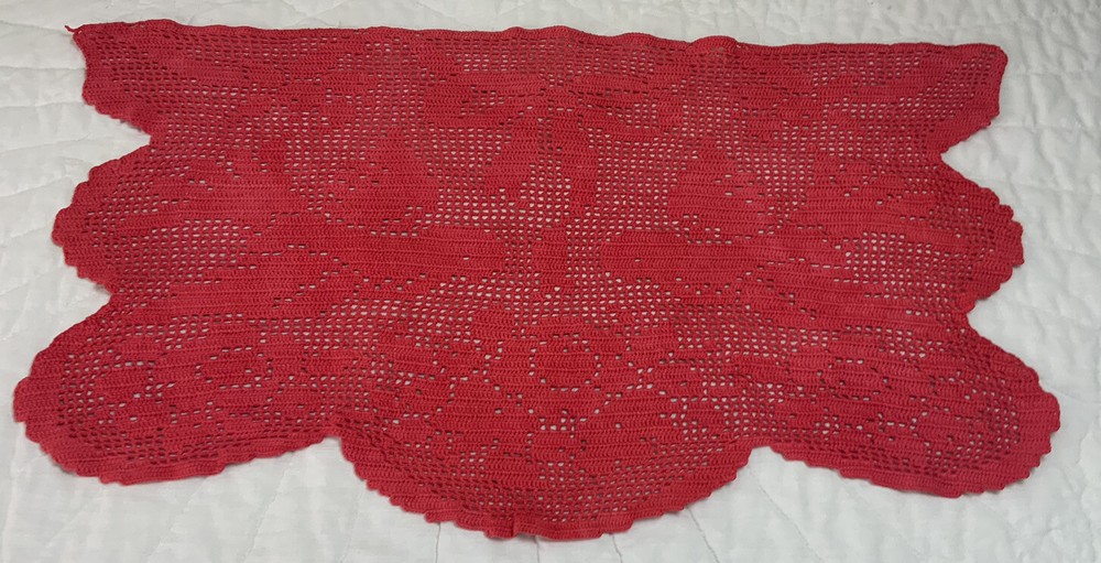 Vintage Dresser Scarf, Cotton, Hand Crocheted, Flower Design, Dark Pink