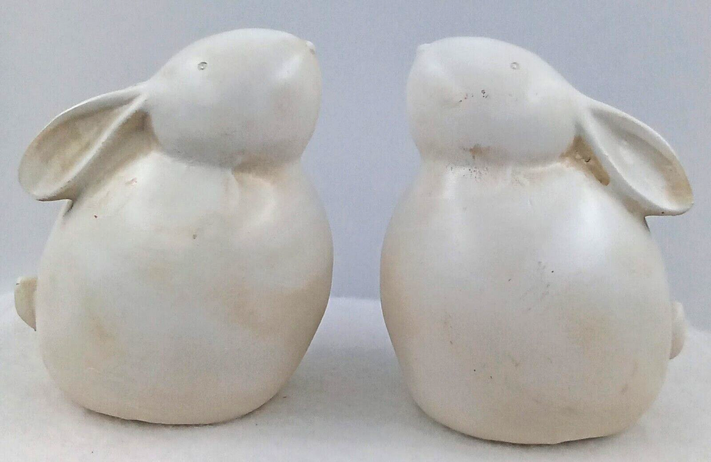 Bunny Figurine Statute Sitting Resin Rustic Antiqued White Tan Fat Ears Set of 2