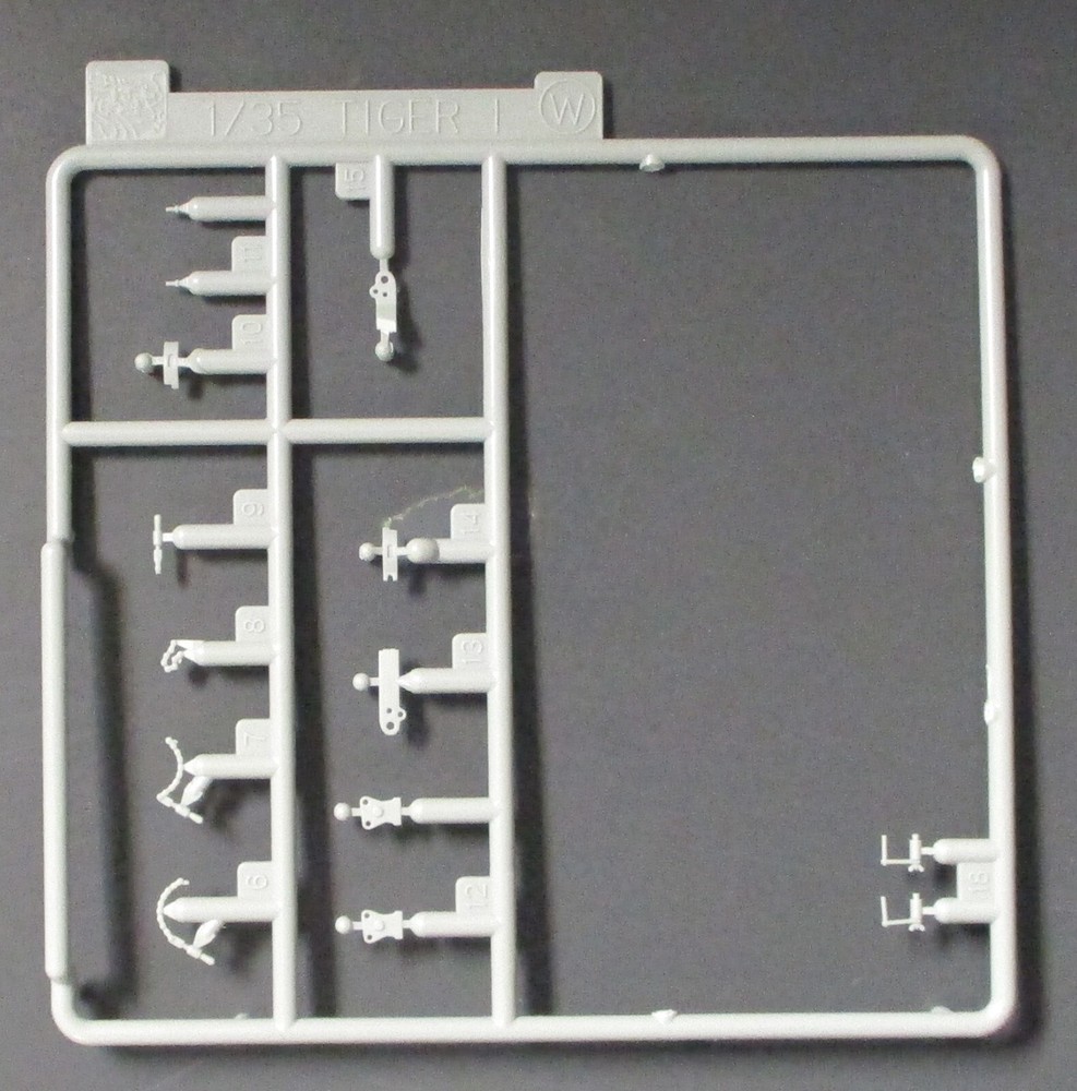 1/35 Cyber Hobby Tiger I Mid Command Parts Tree W Kit 6660