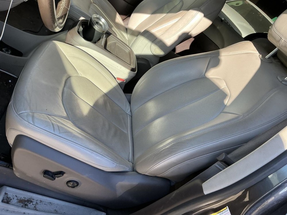 Driver Front Seat Bucket Electric Leather 12 Way Fits 17-19 PACIFICA 4720249