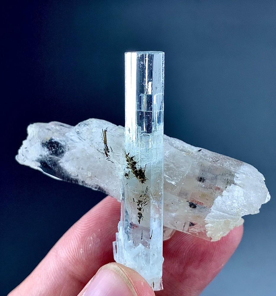 24 Grams Aquamarine Crystal On Quartz – Natural Gem Pakistan