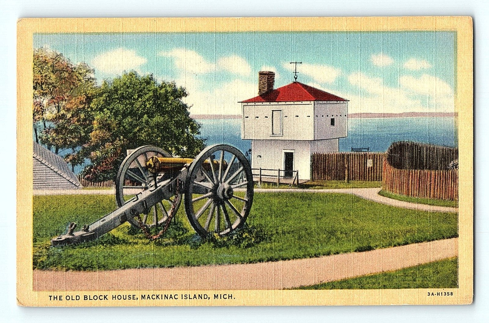Cannon The Old Block House Mackinac Island Michigan Vintage Postcard E1