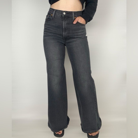 LEVIS High Rise Ribcage Bell Flare Stretch Jeans in Black Size 29