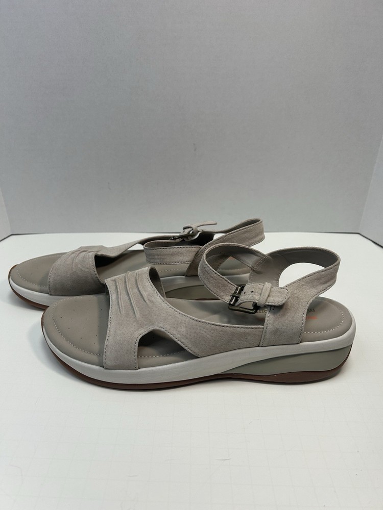 Clark’s Women’s Sz9 Gray Suede Sandals with Adjustable Ankle Strap for Comfort