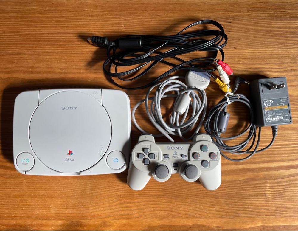 Sony PS One SCPH-100 Compact PlayStation Console Japan Version