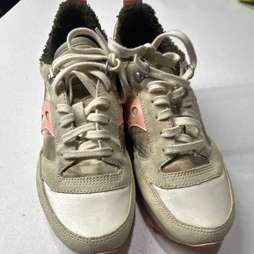 Saucony Jazz Triple Women's Beige Pink Camouflage Sneakers S60581-2 Retro Mount…
