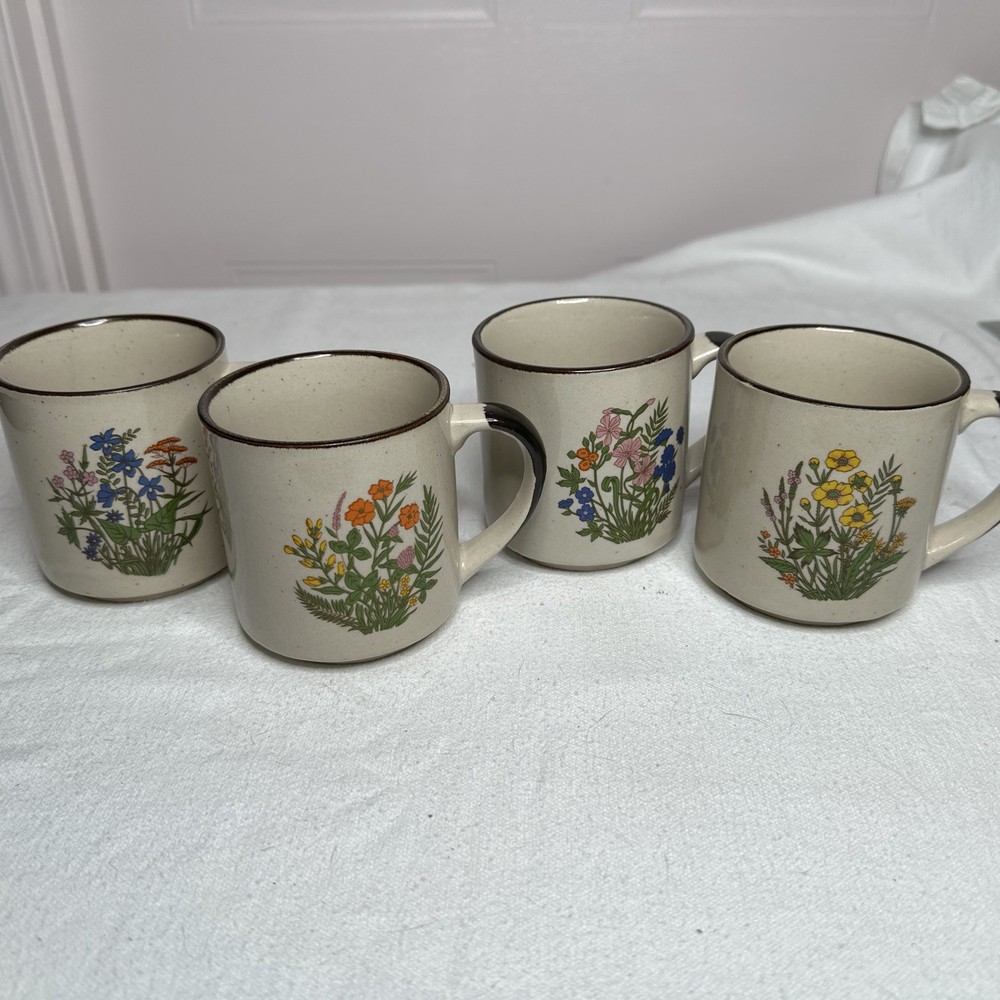 Takahashi Coffee Mugs Set of 4 Hand Painted Japan Floral Design