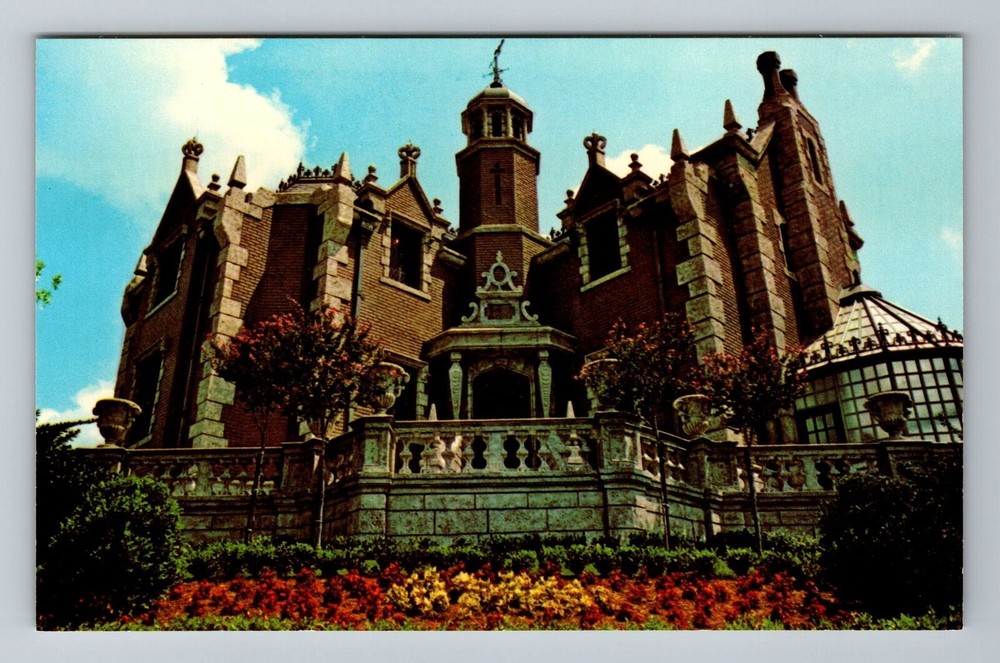 Orlando FL-Florida, The Haunted Mansion, Walt Disney World, Vintage Postcard