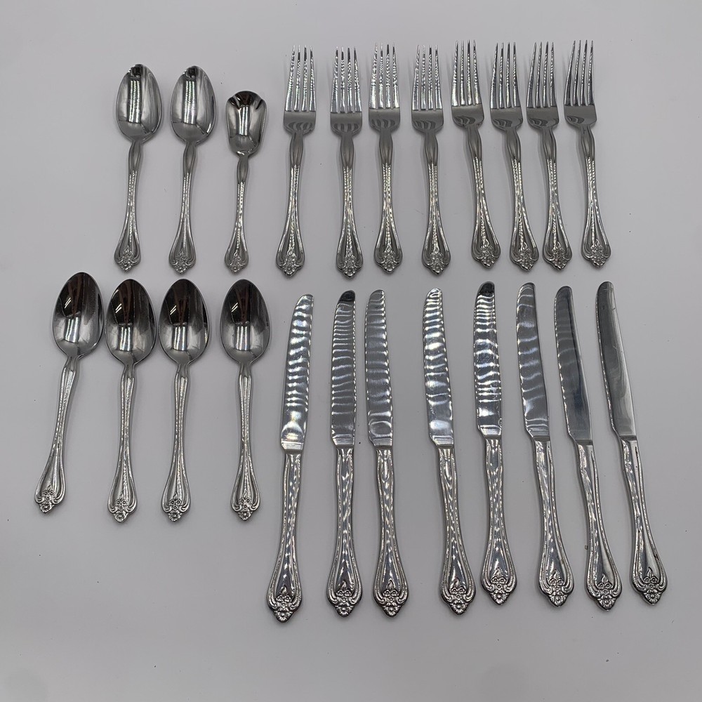 Oneida BOUTONNIERE Glossy Stainless Dinner Knives Forks Spoons Flatware Set